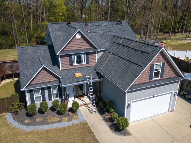 Best Roof Installation  in Manistee, MI